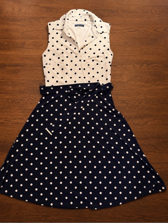 Tommy Hilfiger Dresses & Skirts - Tommy Hilfiger Polka Dot Sleeveless Fit & Flare Dress Size 2 Belted Navy